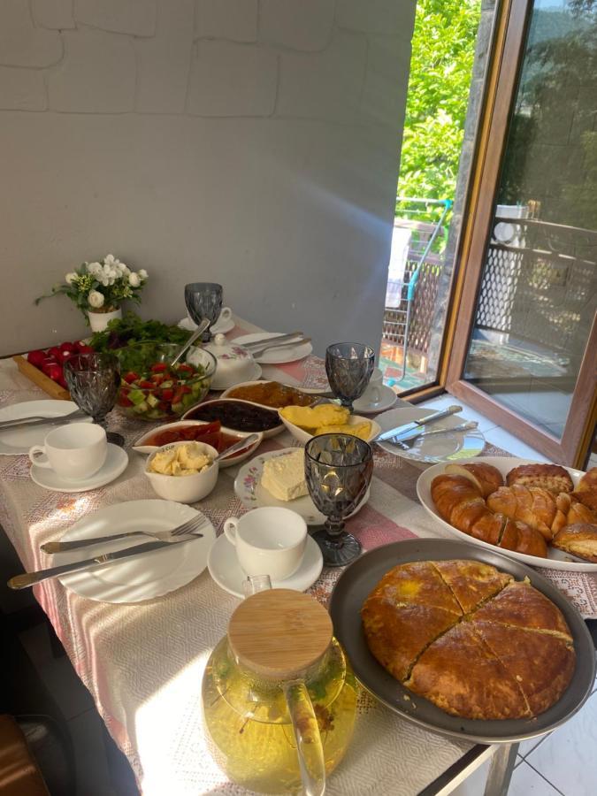 Elegaya Guest House إيجيفان المظهر الخارجي الصورة
