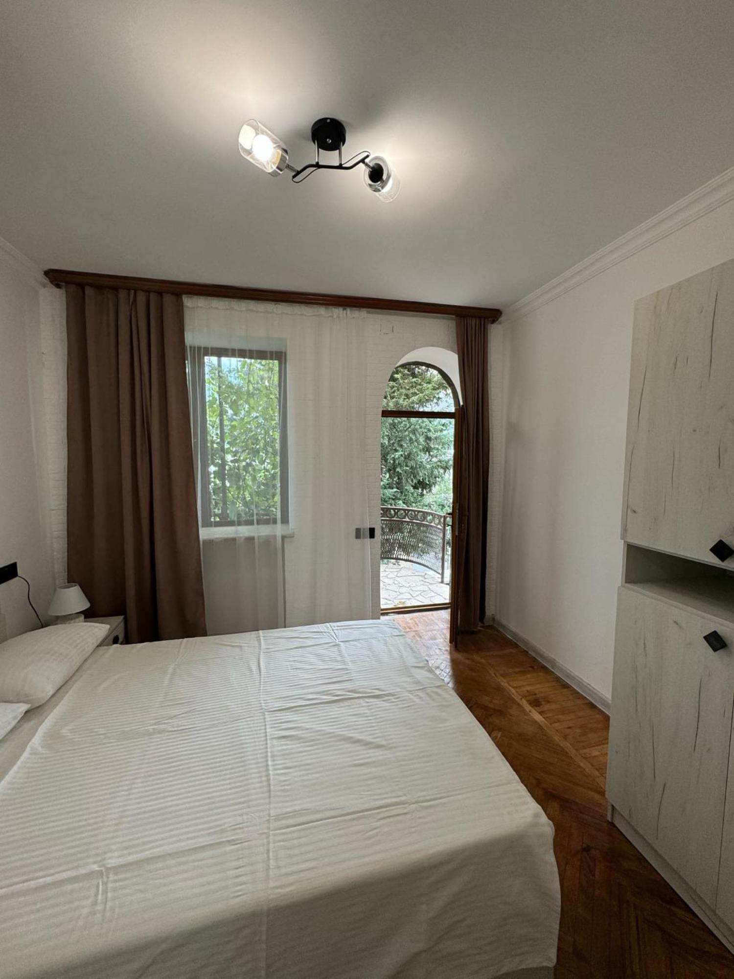 Elegaya Guest House إيجيفان المظهر الخارجي الصورة